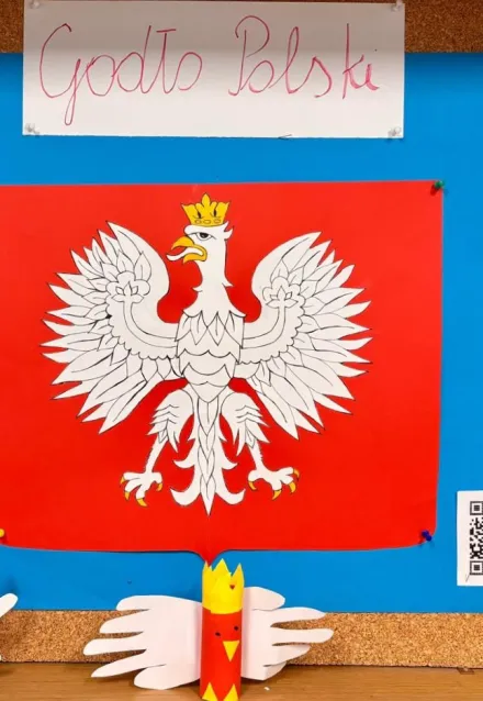 WYSTAWA BIAŁO-CZERWONY MAJ